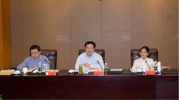 省医保局二级巡视员,医药服务管理处处长韩红玉,副处长王昊昀,二级